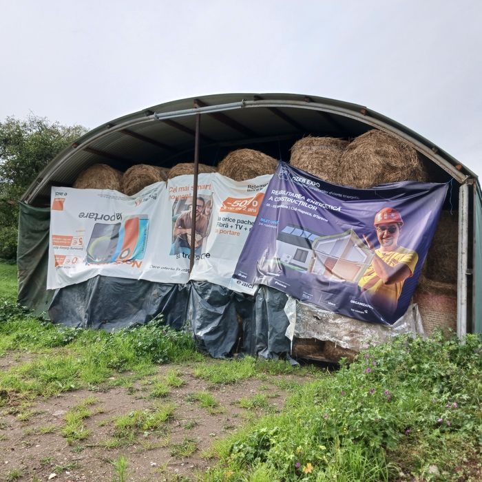 Baloti lucerna infoliati schimb cu utilaje agricole