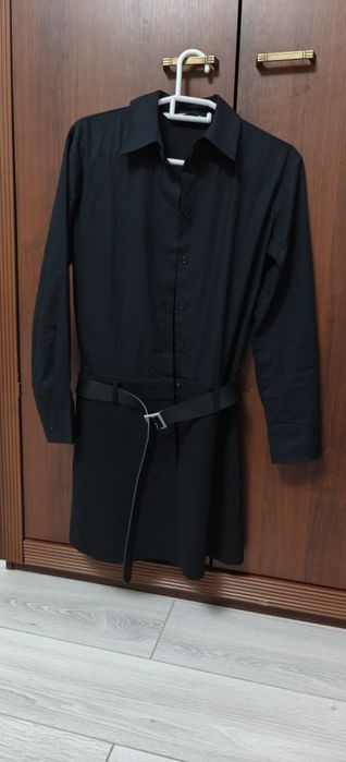 Платье от Zara продается