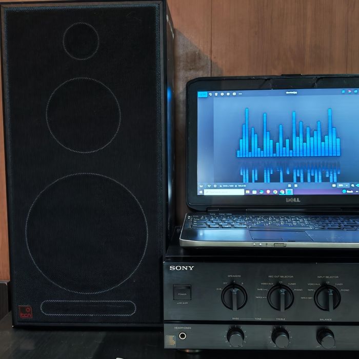 Amplificator Sony 2 x 80w + 2 boxe 100w vând sau schimb cu telefon