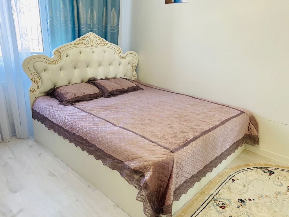 Продаеться спальная гарнитура.