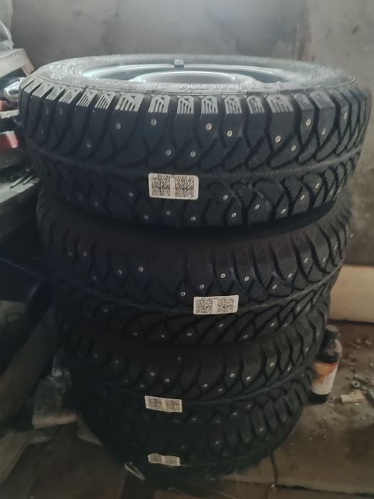 Продам новую резину и новые диски