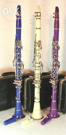 Vand diferite clarinete in Si-bemol si ancii de clarinet