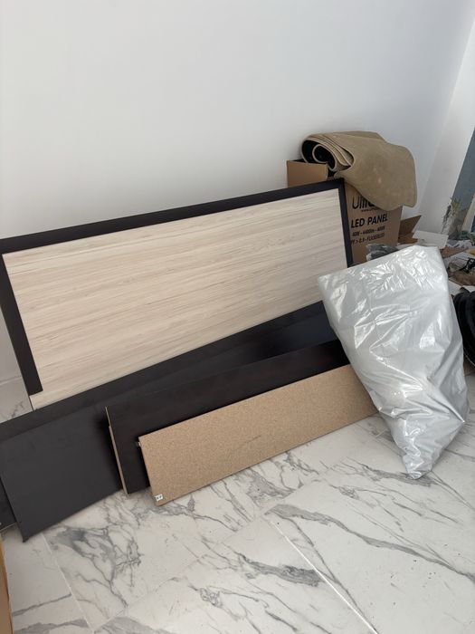 Спалня с матрак безлатен транспорт