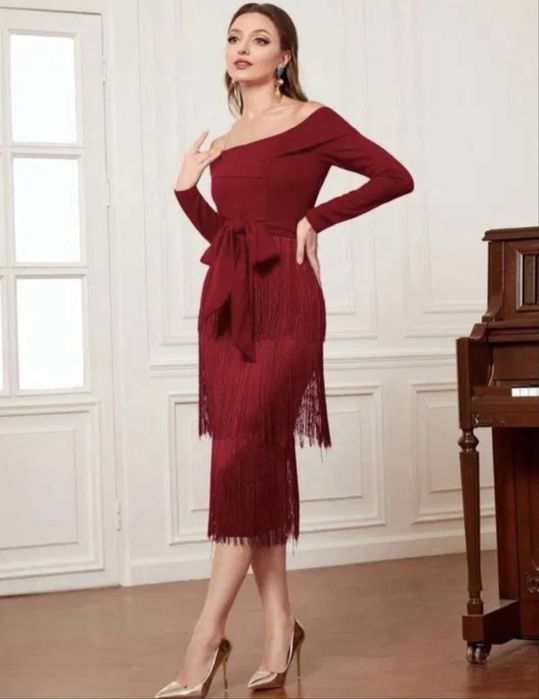 Rochie elegantă cu franjuri