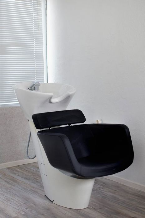 Фризьорски стол с мивка