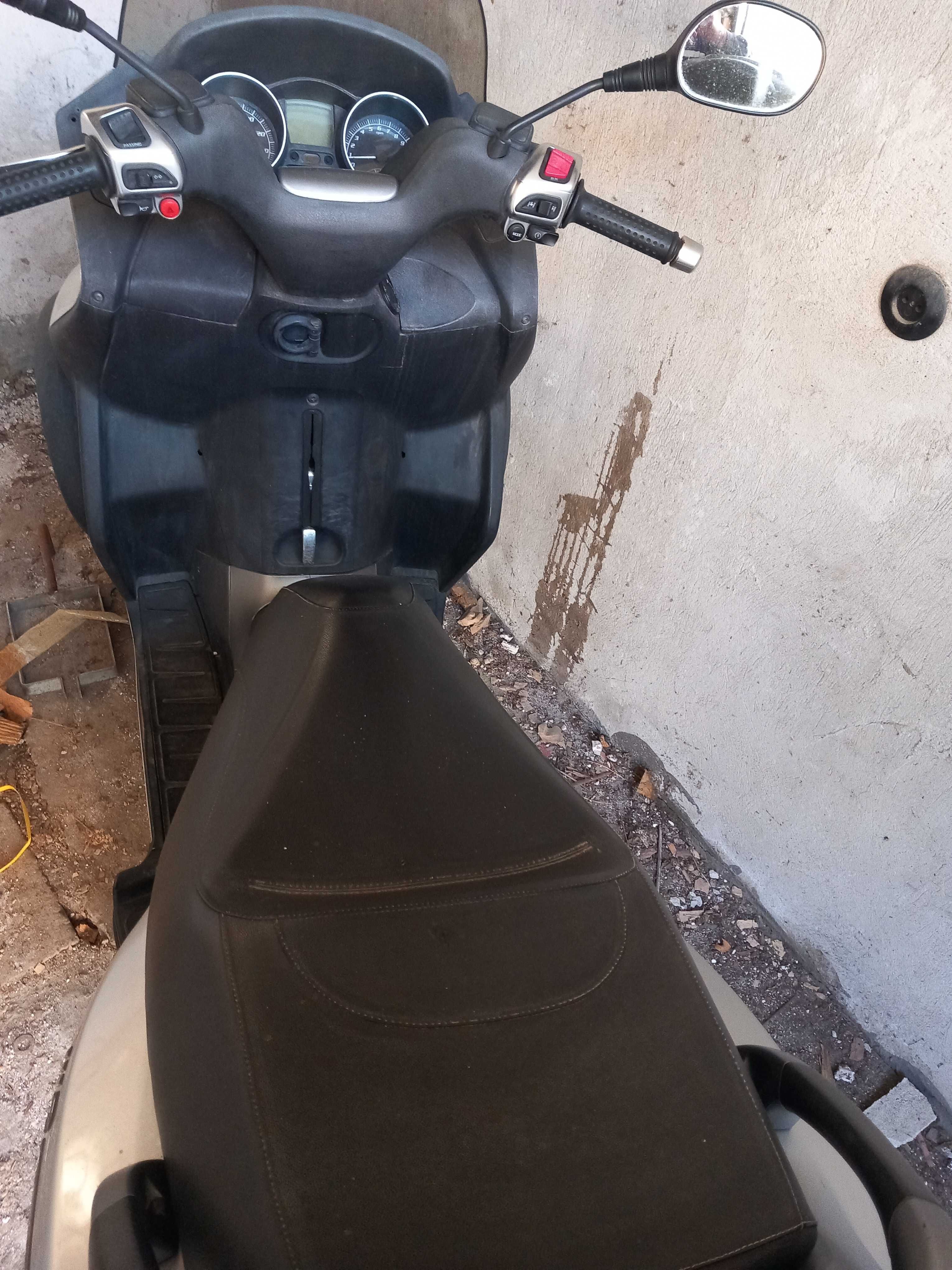 Piaggio MP3 125m