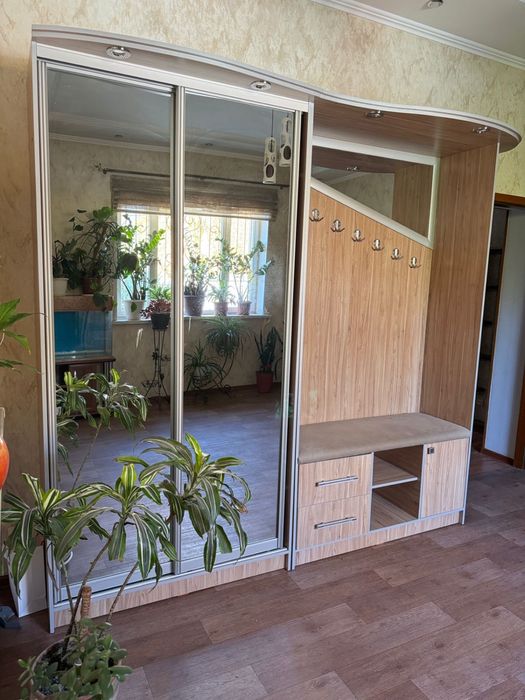 Шкаф в прихожую