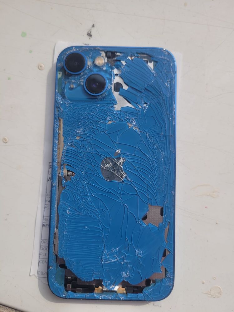 Vand  iphone 13 blue