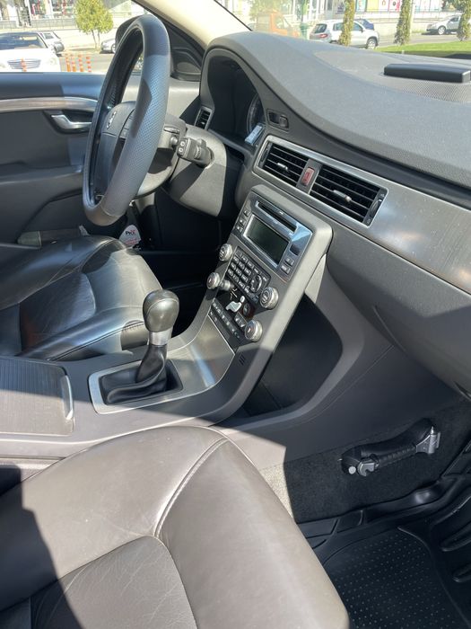 Volvo V70 impecabil!