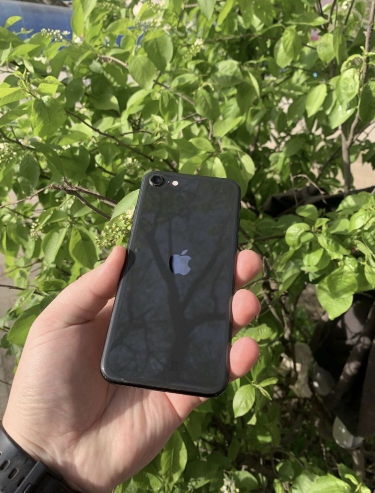 iPhone (se) 64gb