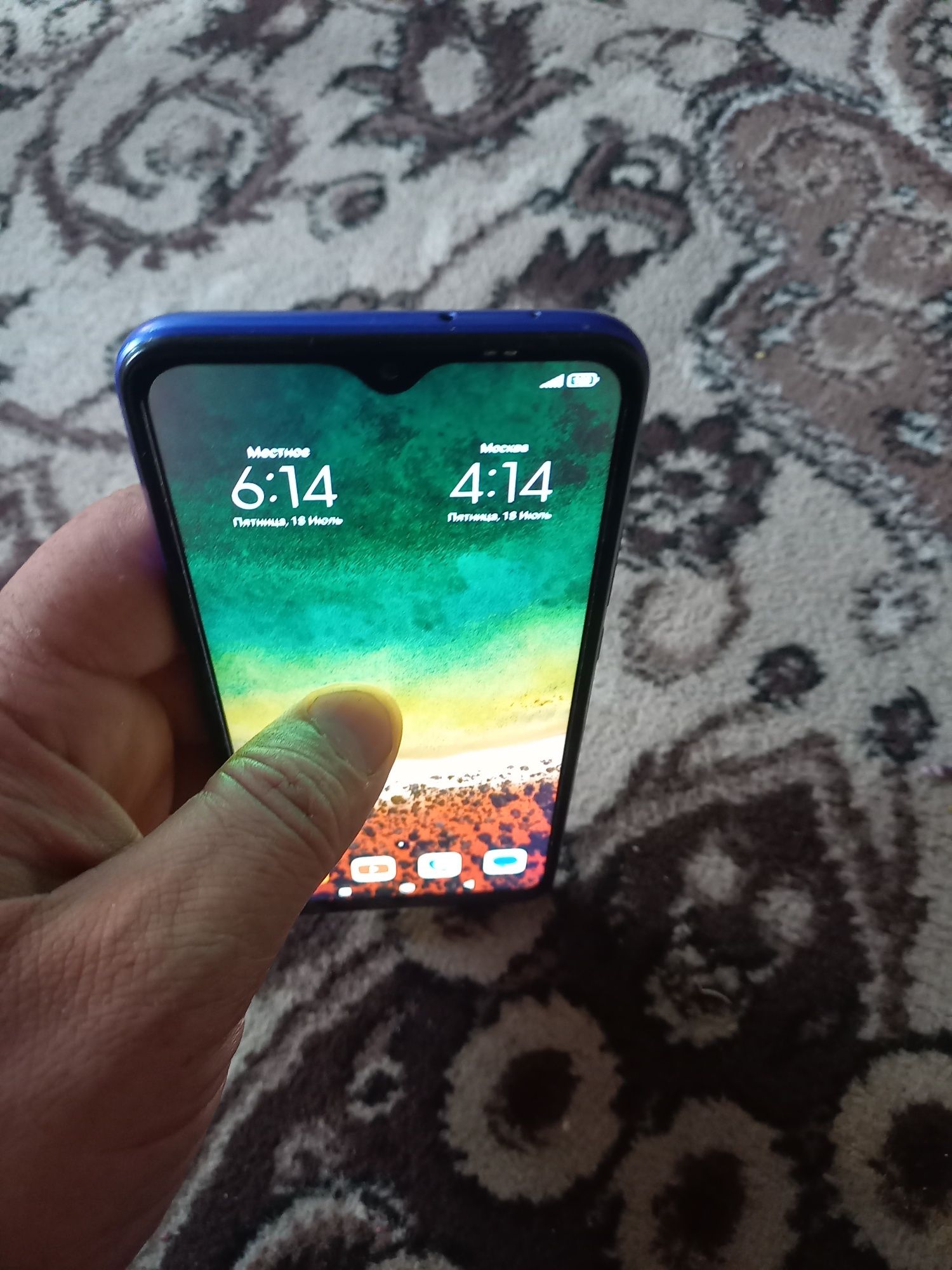 Redmi 9 holati tiniq 64GB hotirasi 2 sim kartasi imeyka bo'gan .