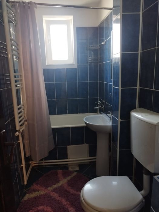 Închiriez apartament cu 2 camere in Botosani