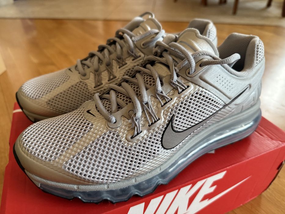 Nike AIR MAX 2013 44/28см