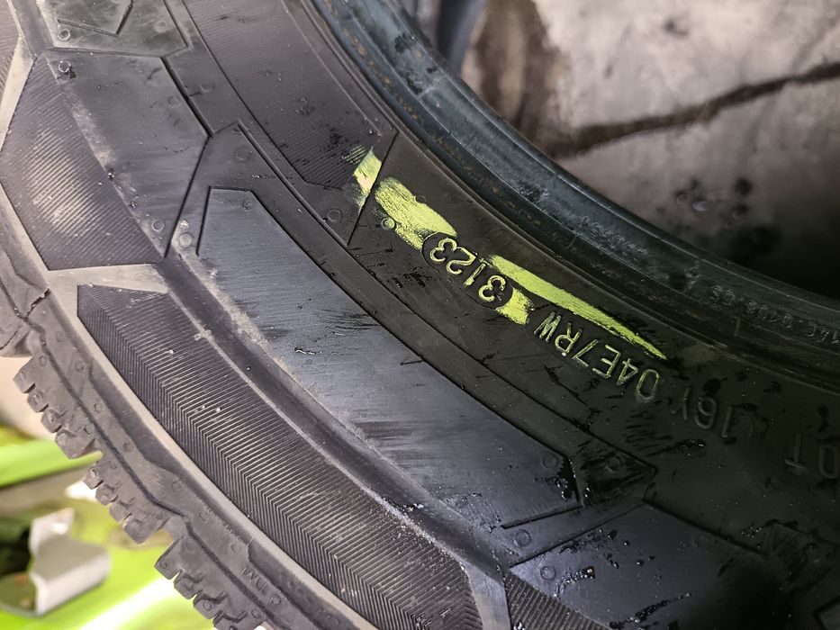 Anvelope MS iarna 235 65 16c continental 2023 7.4mm