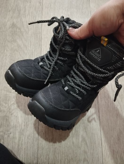 Детская зимняя ботинка 27 размер