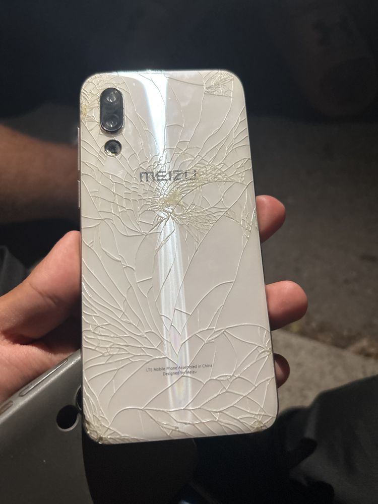Продам мейзу срочно