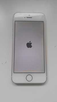 iPhone 6 SE 64GB + 2 Калъфа и 1 Стъклен Протоктор