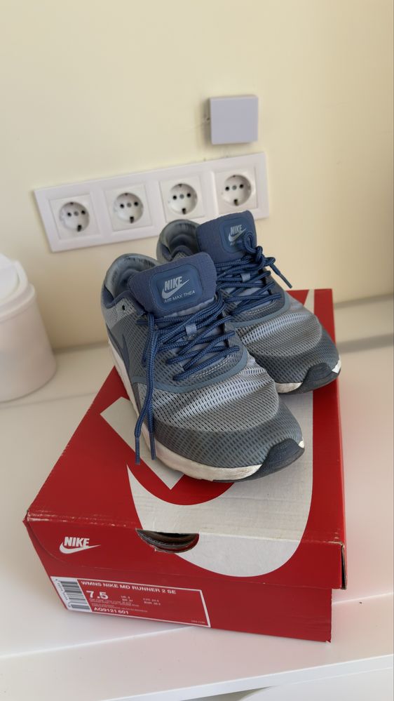 Nike air max thea 38
