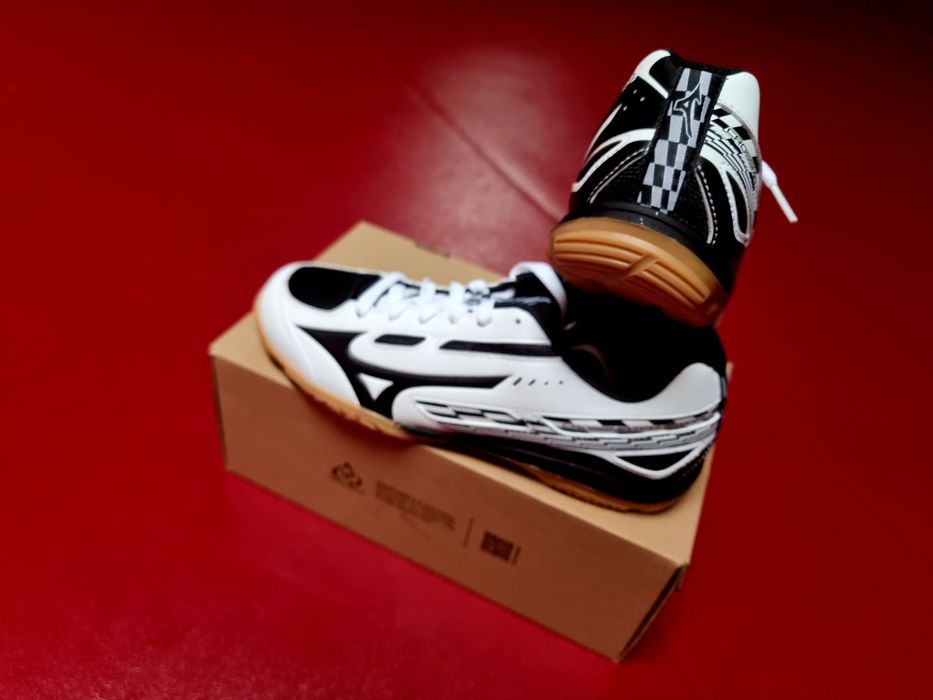 Mizuno Crossmatch Sword 41 26.5 tenis de masa