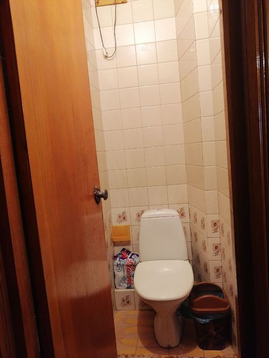 Продам 4х комнатную квартиру Юнусабад Абад КИРПИЧ 77 серия