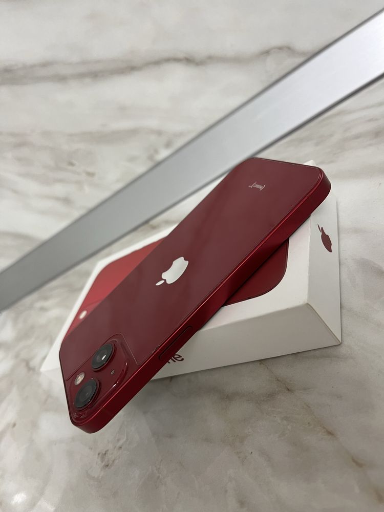 Vând IPhone 13,128 gb