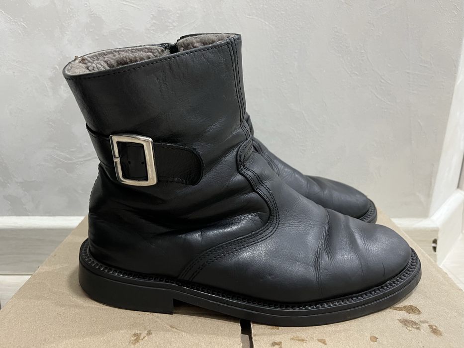 Продам мужские зимние сапоги