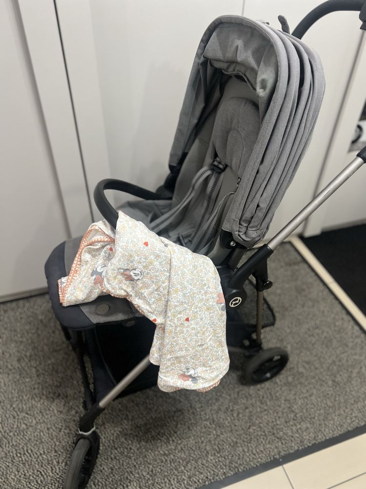 Carucior Cybex Melio-ideal pt avion(low cost)+paturica cadou