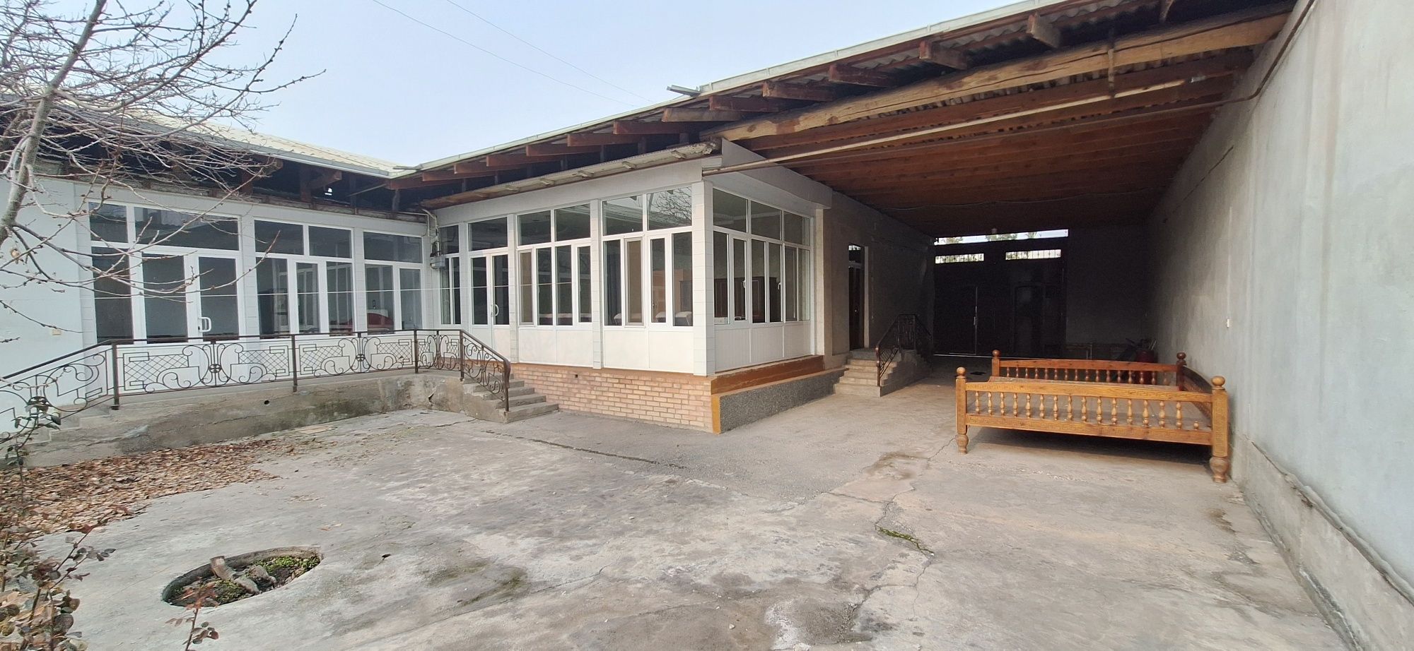 Hovli uy 8 sotix