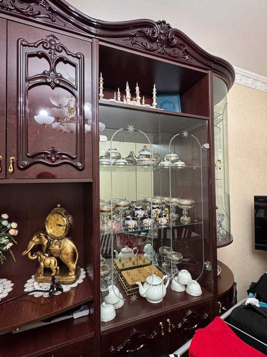 Продаётся стенка "Лиза"