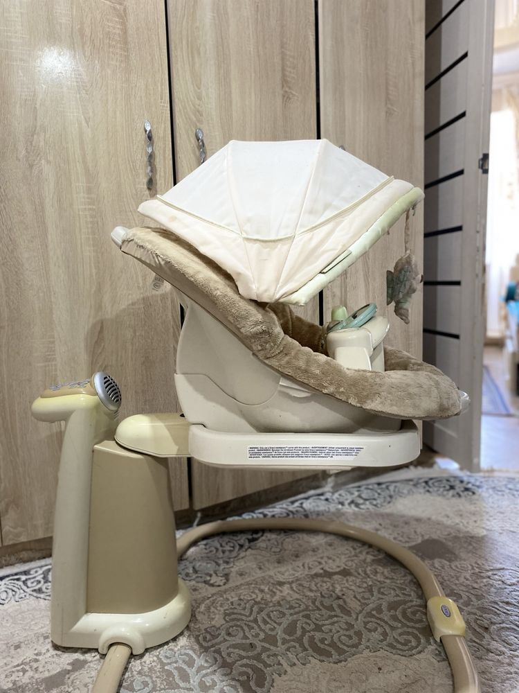 Продается Шезлонг качеля 2в1 фирма Graco!