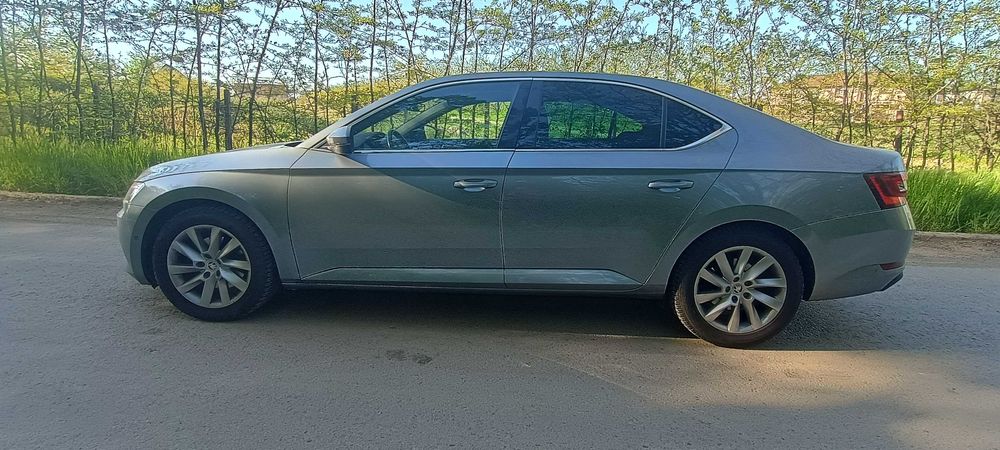 Skoda Super 2.0 - DSG