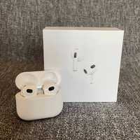Безжични слушалки Apple Airpods 3 като нови
