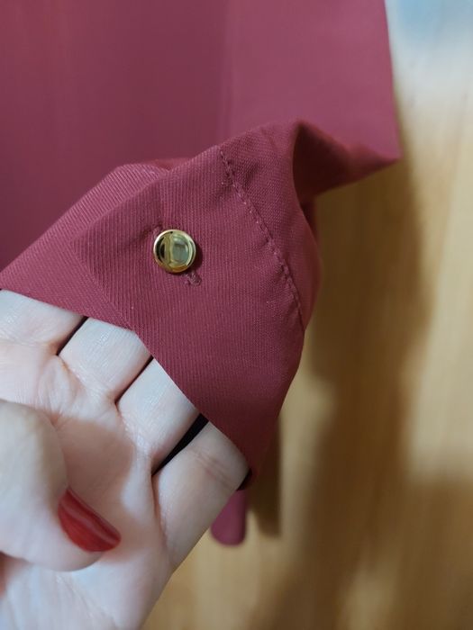 Cămașă cu nasturi aurii