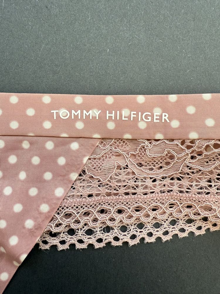 Луксозен комплект сутиен /75B/ и танга /S/ Tommy Hilfiger