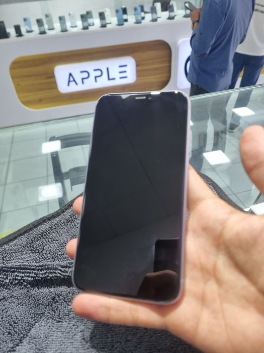 Iphone 11 64 gb ideal