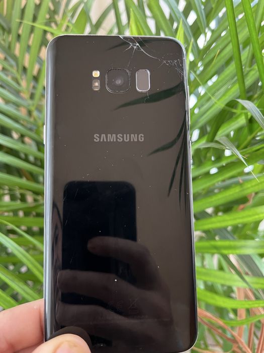 Vând SAMSUNG GALAXY S8+ (pentru piese)