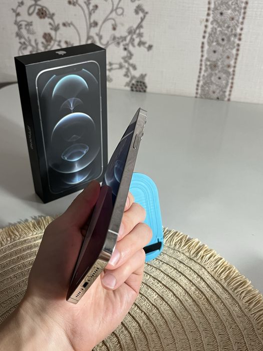 Iphone 12 pro max 81%