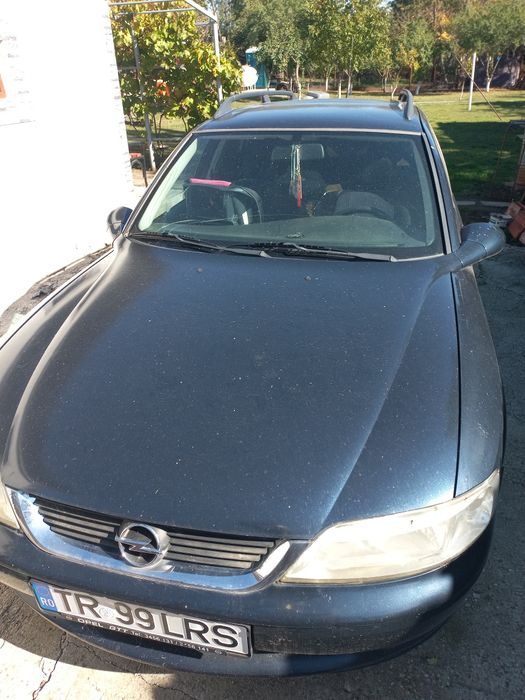 Vând Opel vectra B