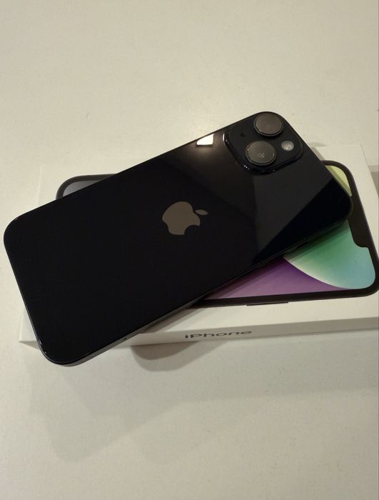 Vand Iphone 14 negru