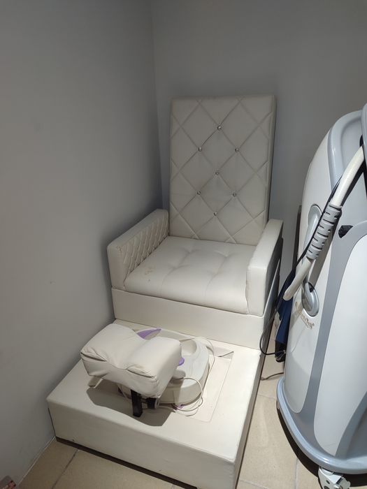 Продам кресло педикюрное. 40 тыс