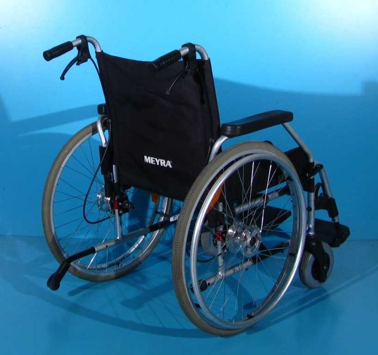 Scaun cu rotile Meyra / latime sezut 51 cm