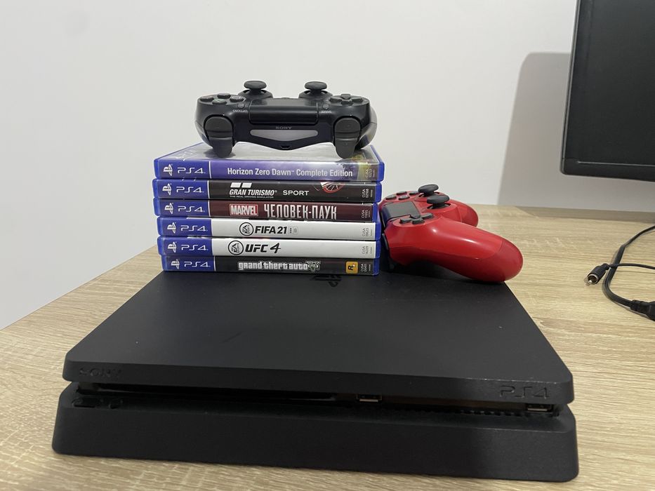 PS4 slim 1ТБ.