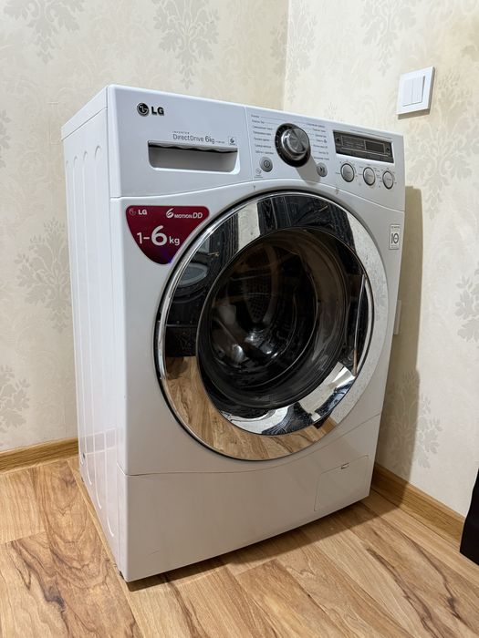 Продам стиральную машину LG