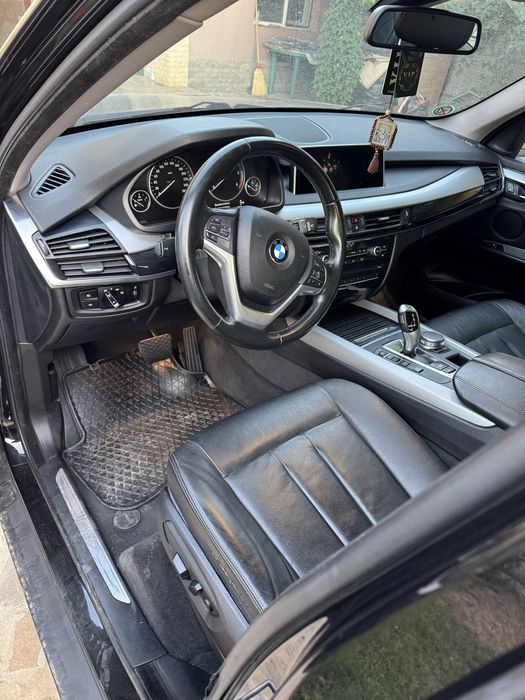 Vand/schimb BMW x5 an de fabricatie 2017  ofer diferenta