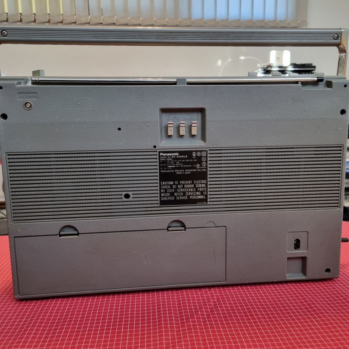 Muzica la Panasonic RX 5300 LS