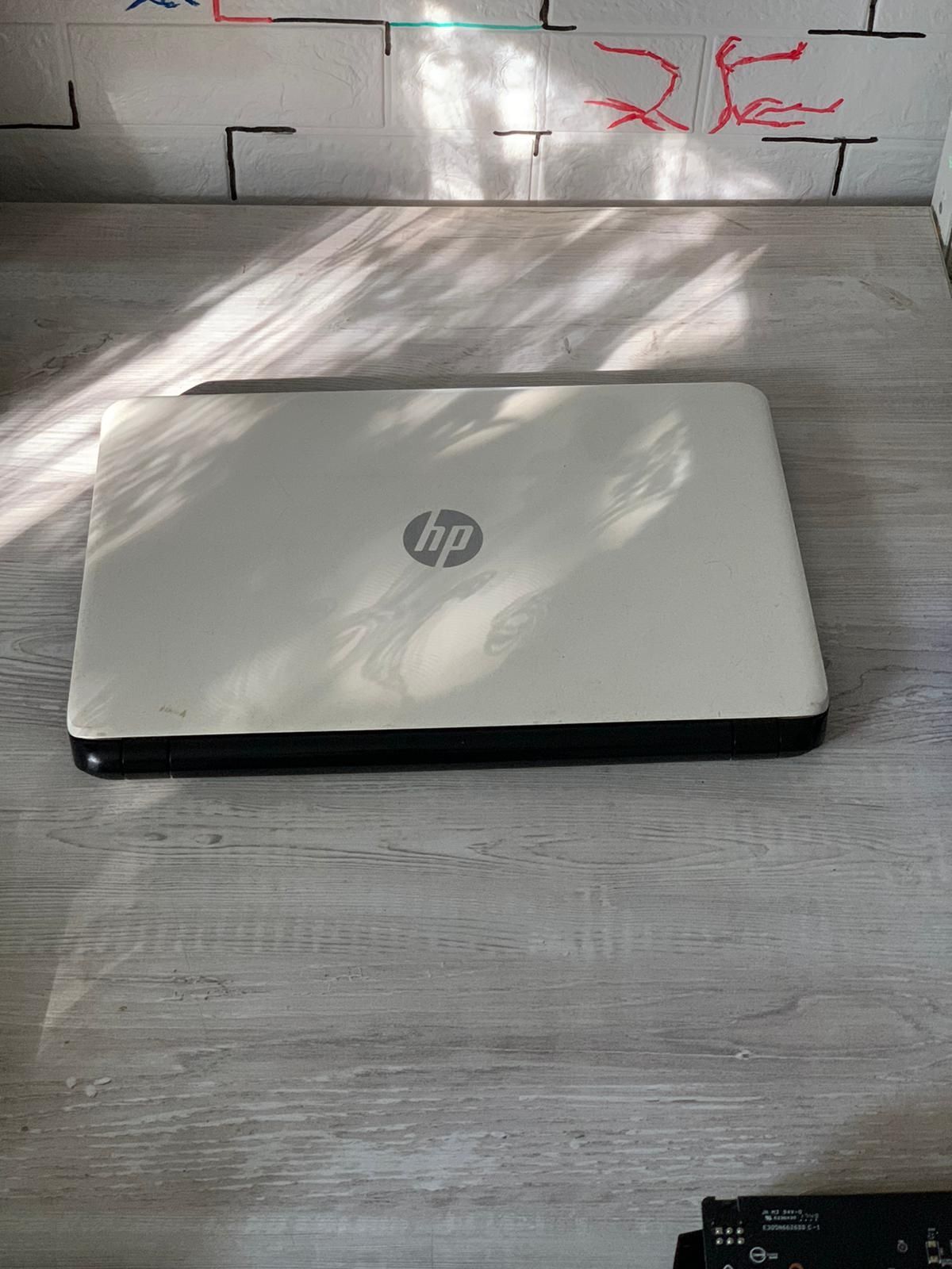 Laptop HP 15.6 inch FHD, 256gb ssd, Intel Celeron, 4 ram