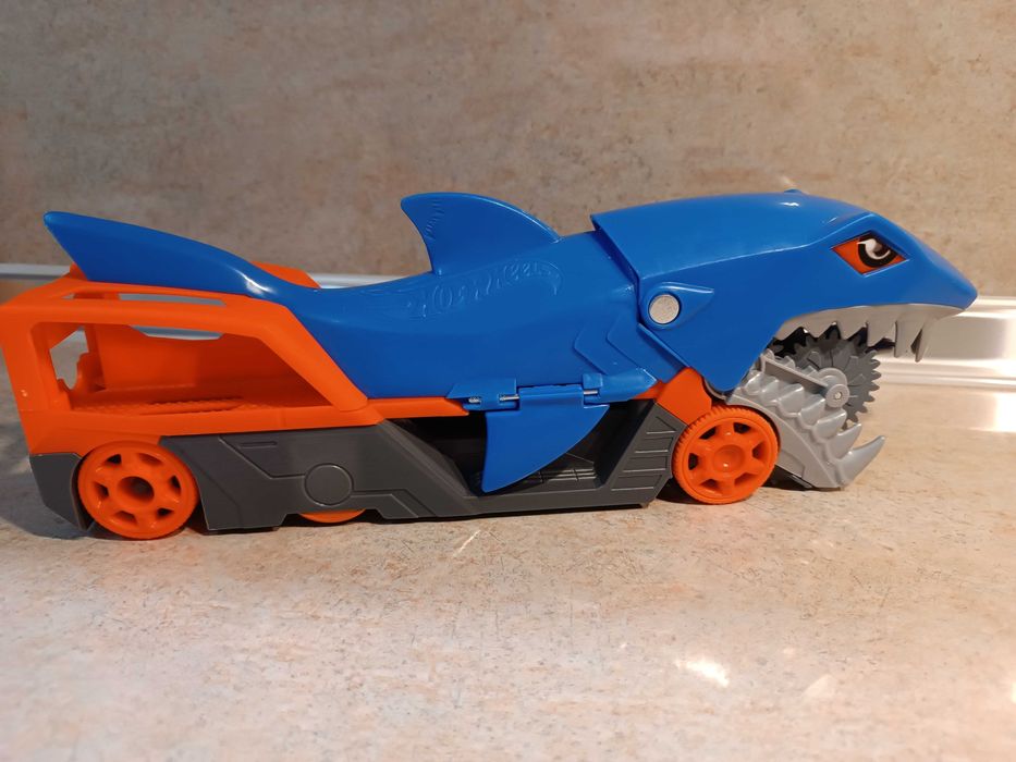 Играчки за момче