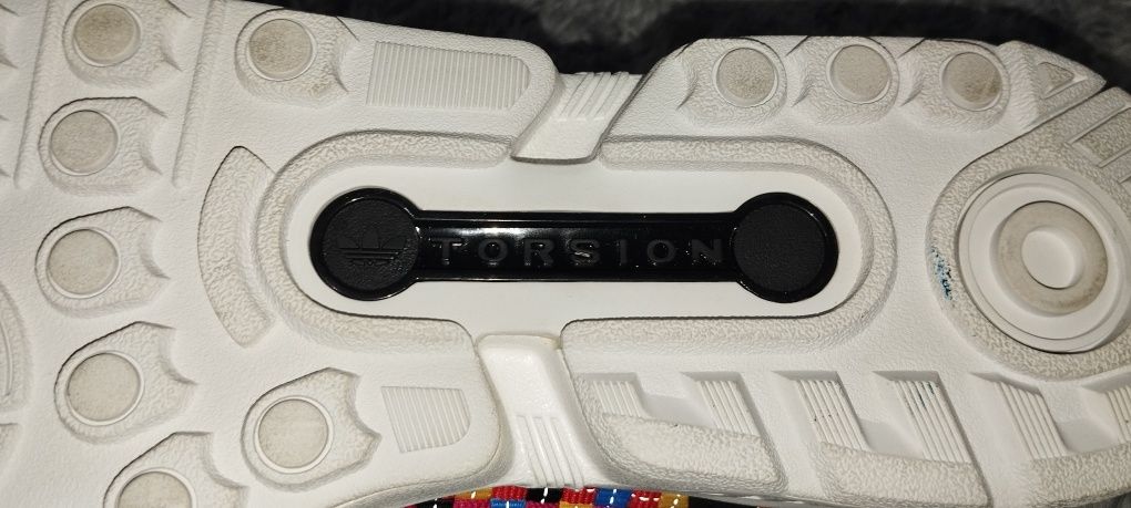 Adidas Torsion unicolor 44 размер