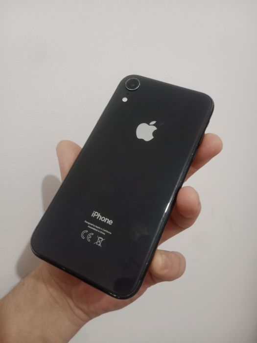 Продам Айфон ХР 64г