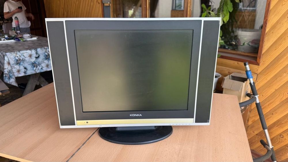 Продам телевизор